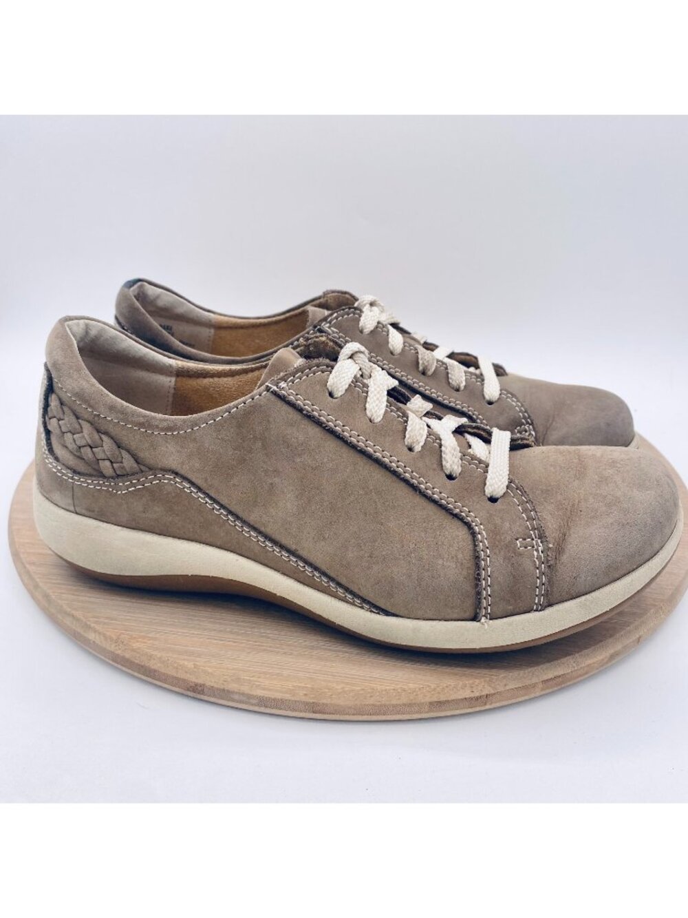 Aetrex Shoes Womens 7 Beige Leather Comfort Sporty Sneaker Flats Dana